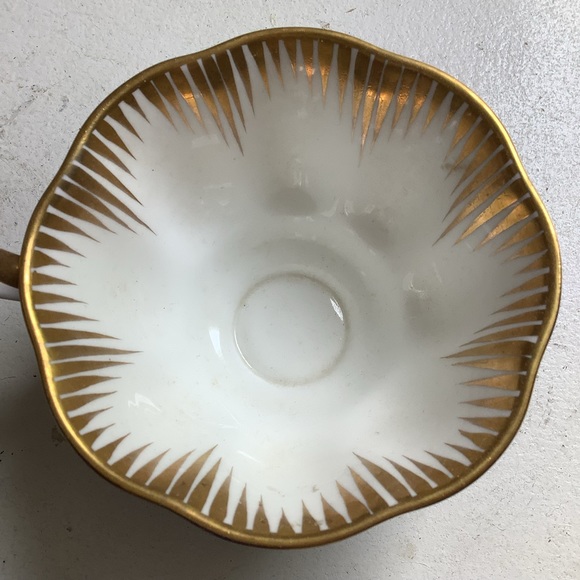 Royal Albert Tea Cup & Saucer England - Picture 9 of 10